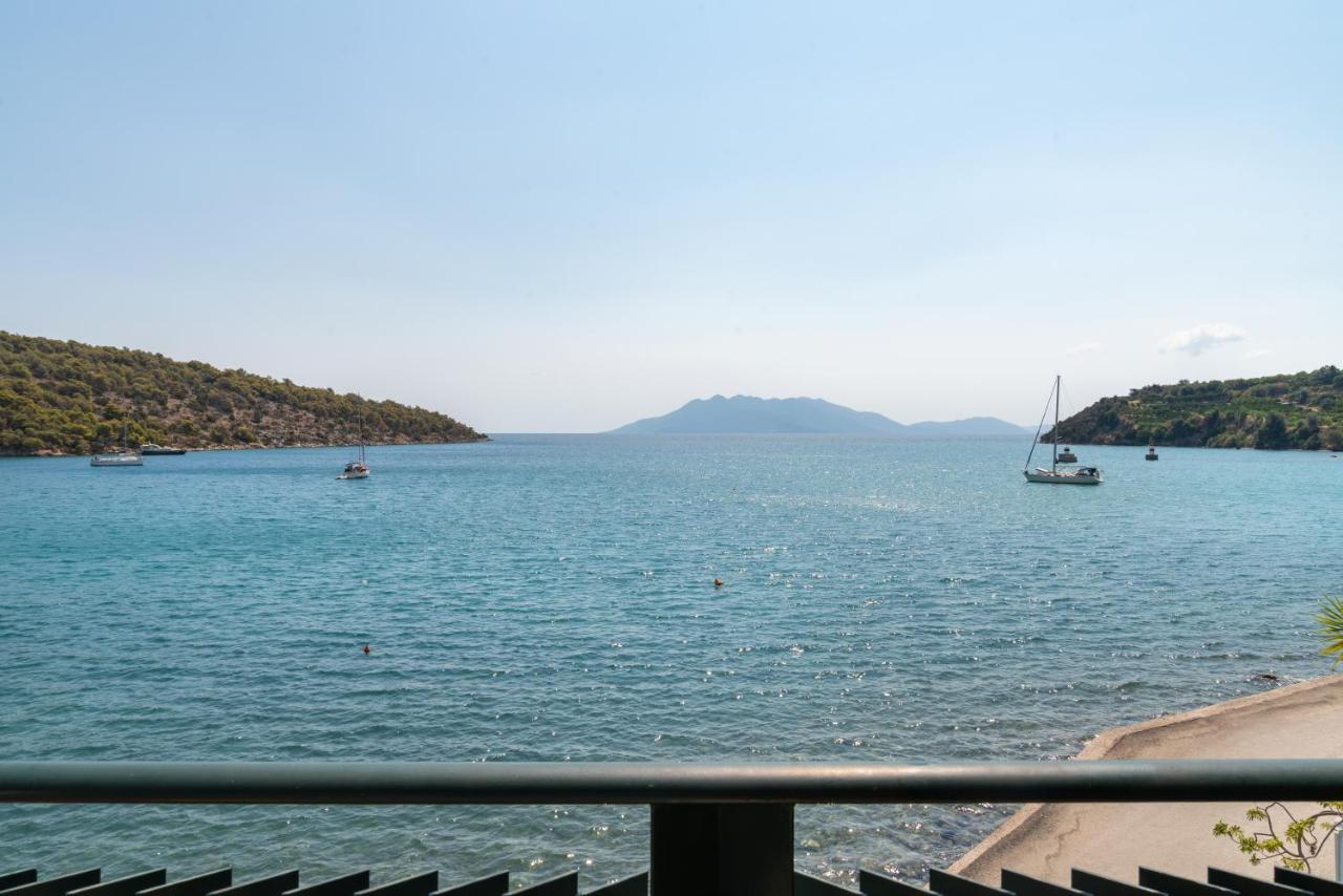 Binji Hotel Epidaurus ภายนอก รูปภาพ