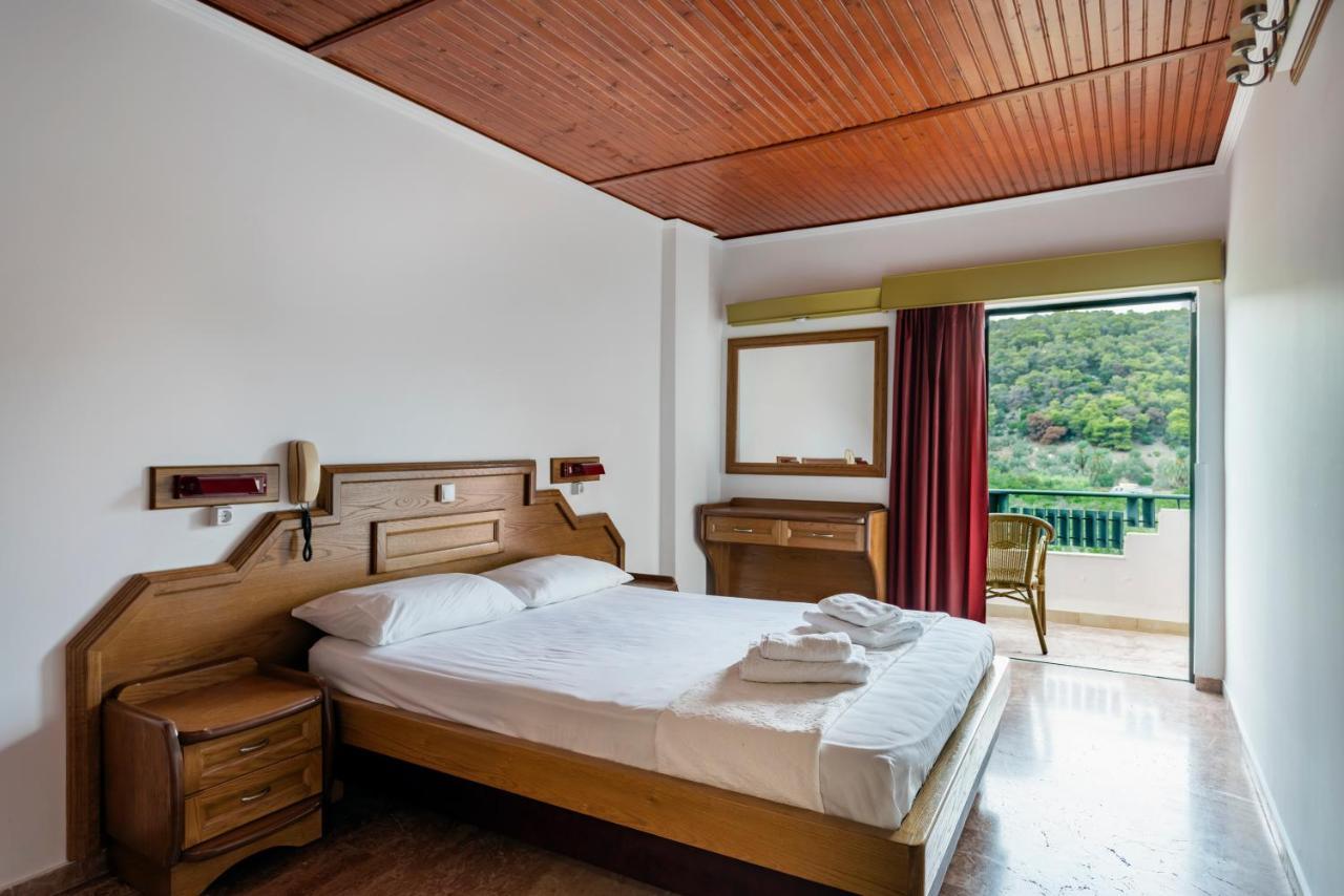 Binji Hotel Epidaurus ภายนอก รูปภาพ